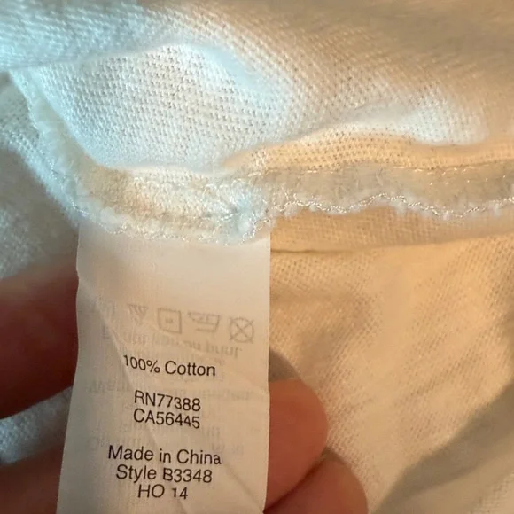 J. Crew cream Reindeer beaded collector Graphic Tee. Medium - Picture 8 of 9